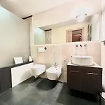 公寓 Luxury In Center Of *