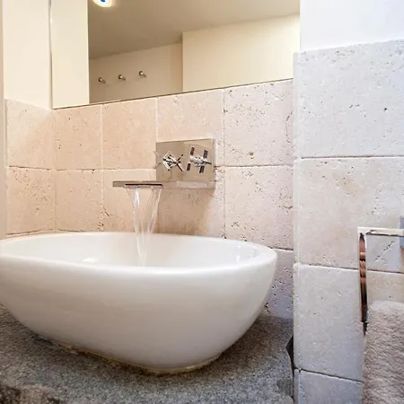 Apartment Luxury In Center Of