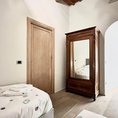 Luxury In Center Of *